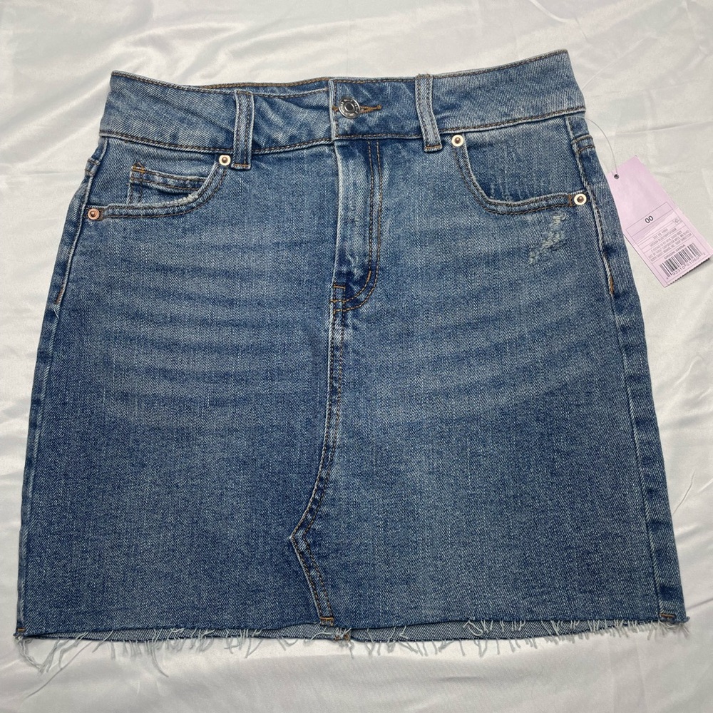 Wild Fable Denim Blue Women's Skirt, size 00 NWT